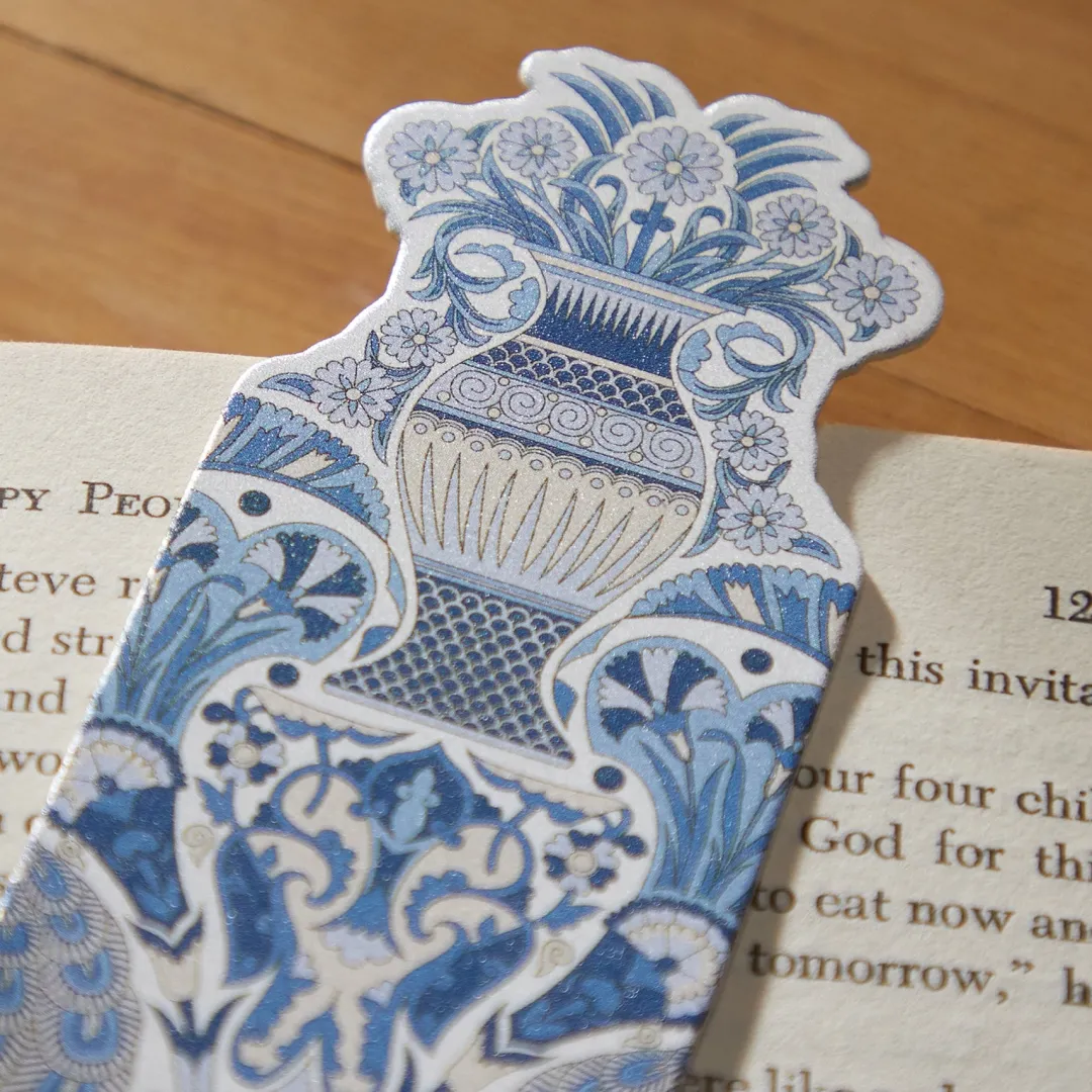 Galison Liberty Oscar's Palace Shaped Bookmark